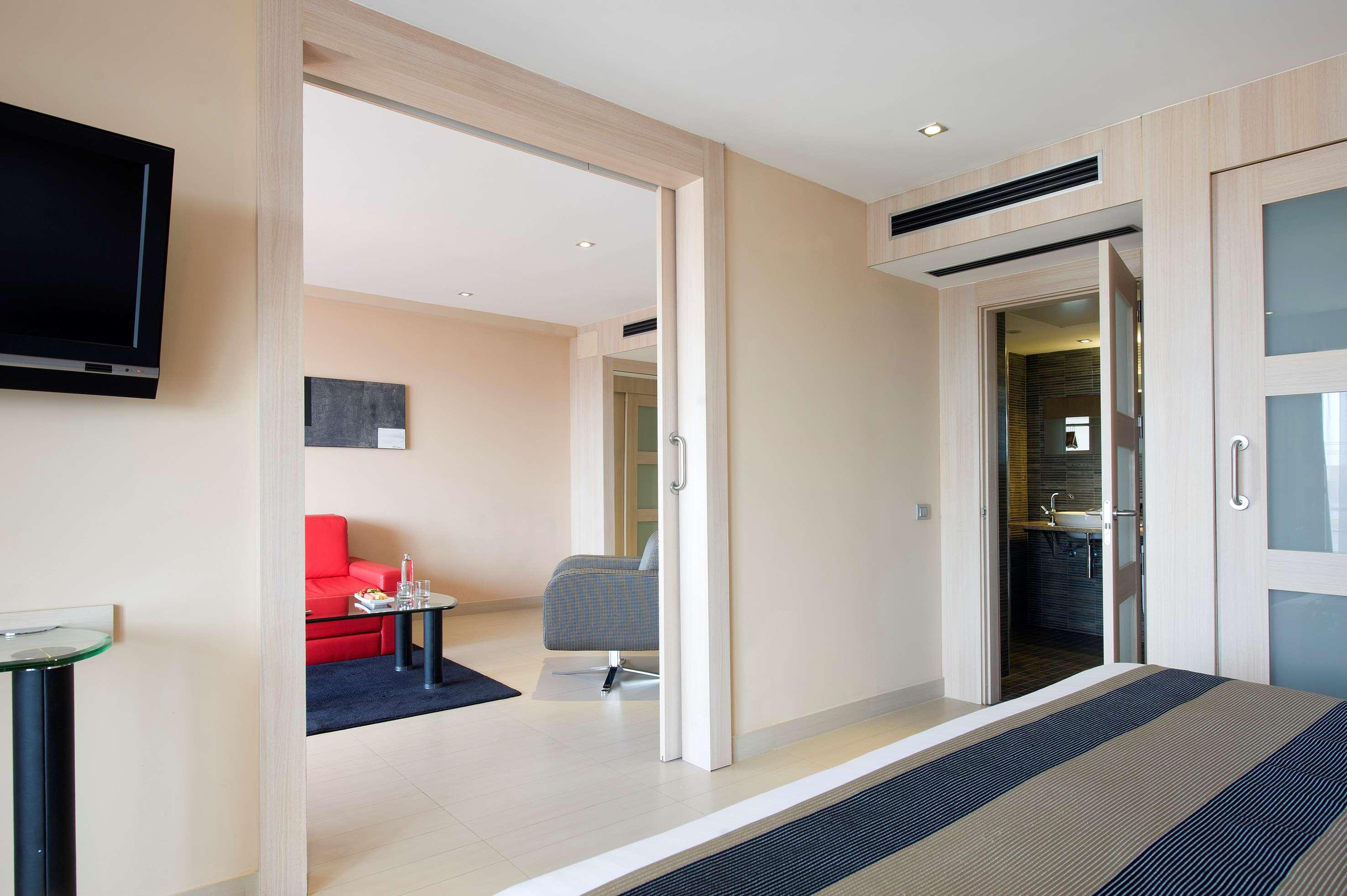 The Level At Melia Sevilla Экстерьер фото
