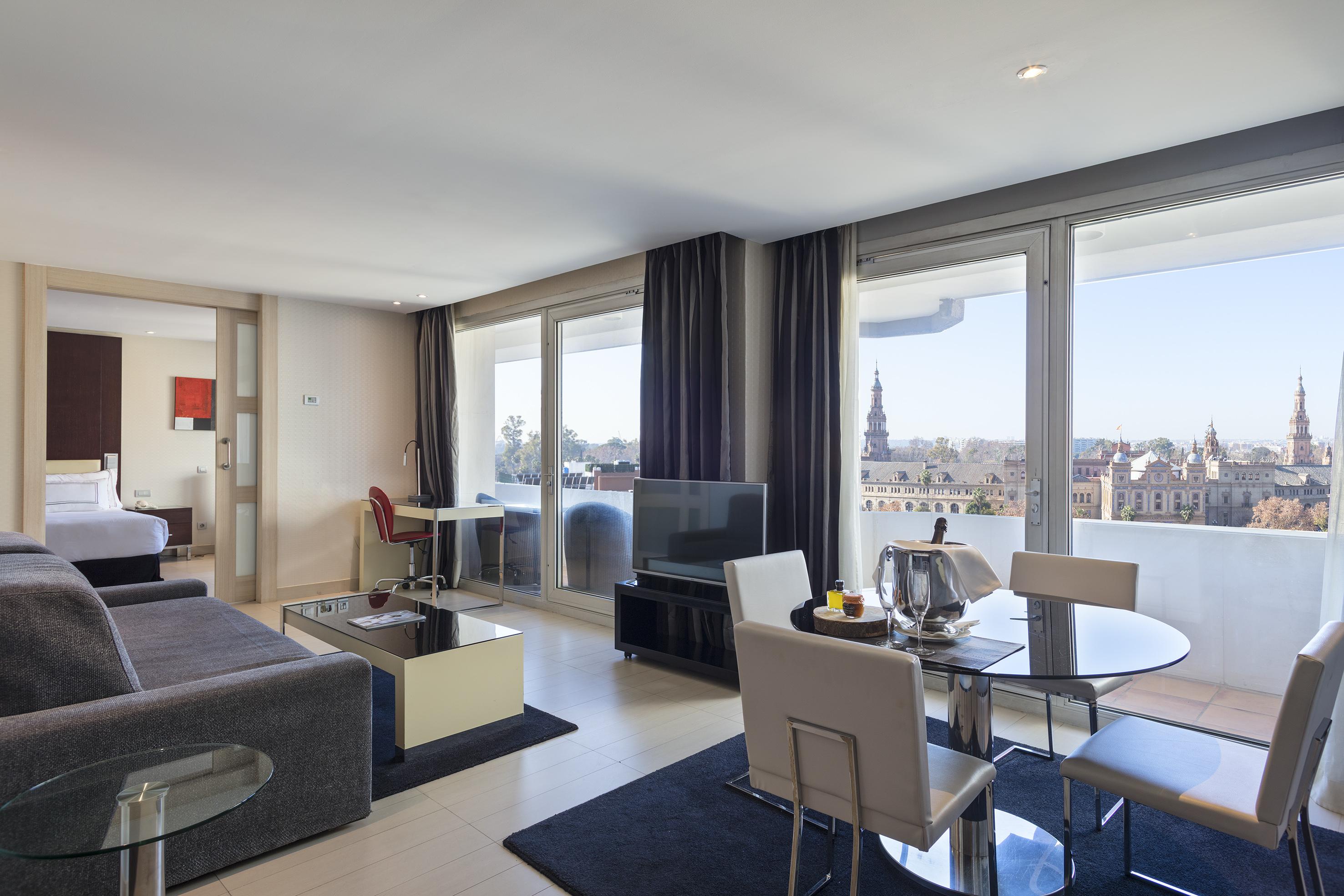 The Level At Melia Sevilla Экстерьер фото